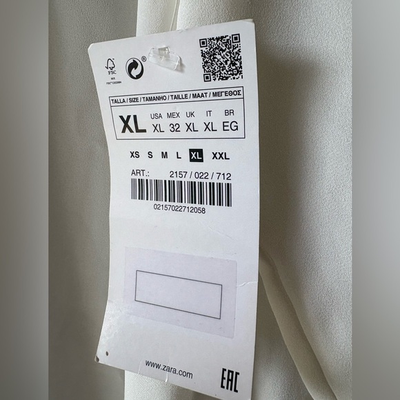 NWT, Zara size XL, white sheer long sleeve V neck blouse, black lined - Picture 6 of 6